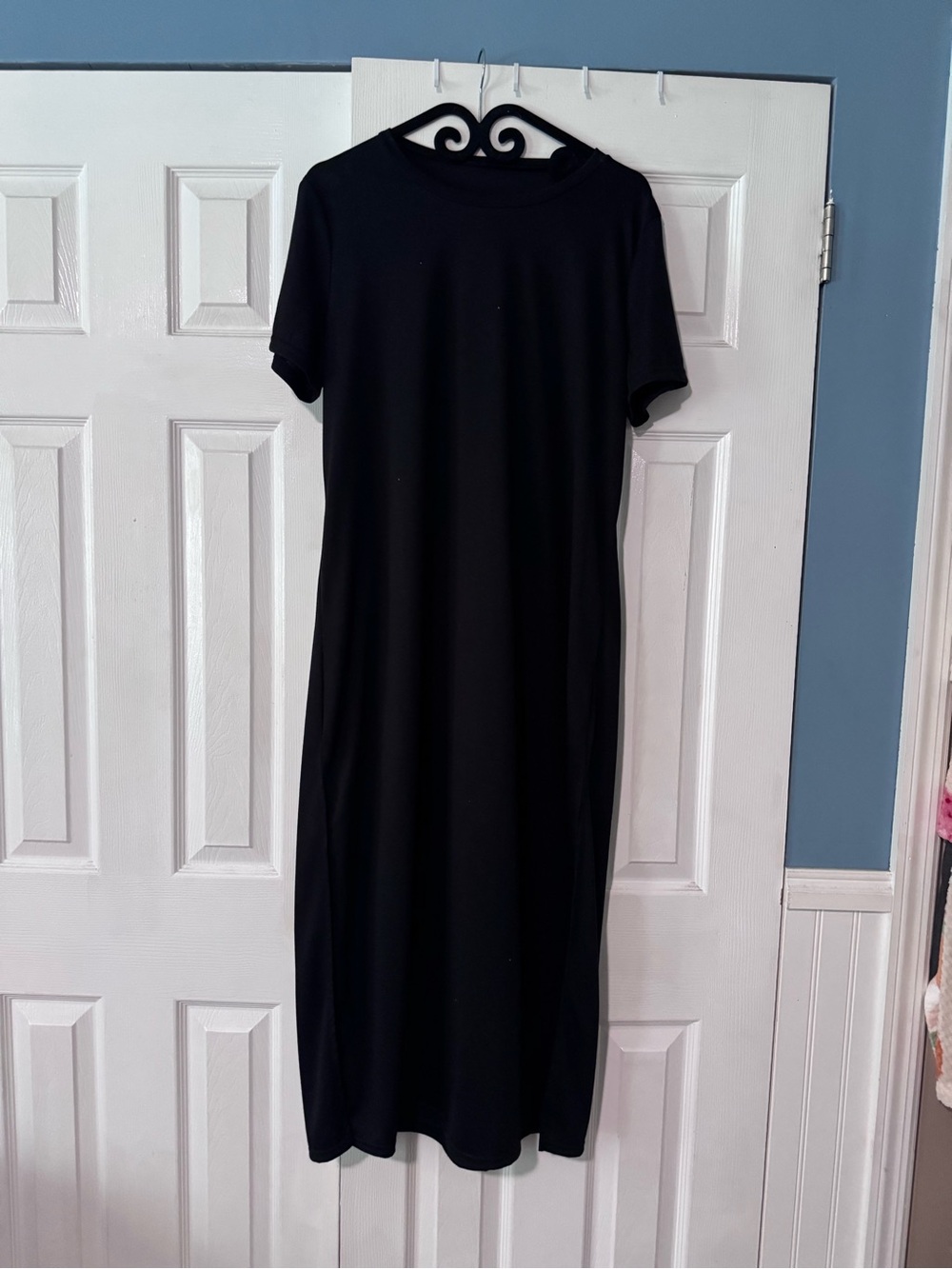 SHEIN Black Short-Sleeve Dress